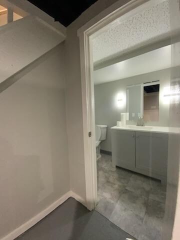 10092 Coburg Lands Dr, Saint Louis, MO 63137 - photo 3