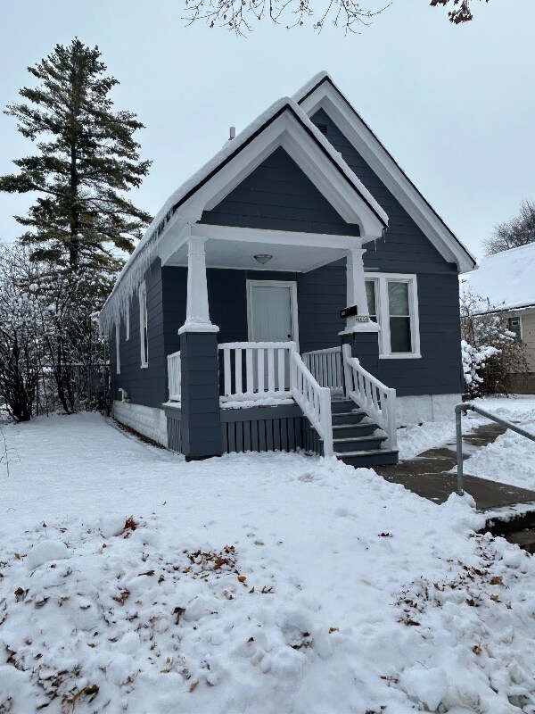 4666 N 38th St, Milwaukee, WI 53209