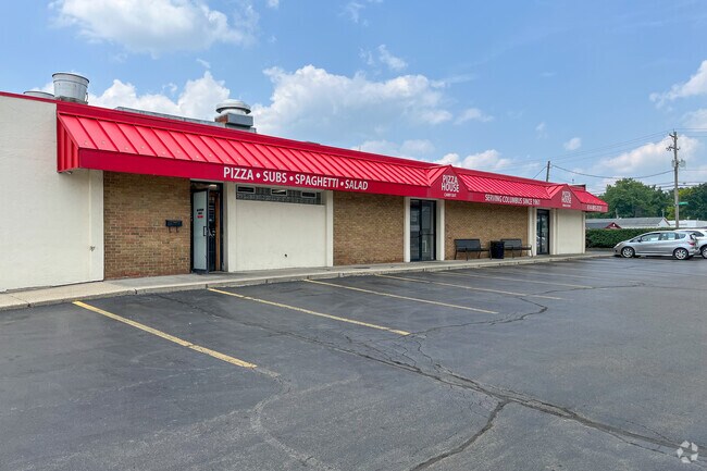 When hunger strikes, head over to The Pizza House in Salem Village for a delicious meal.