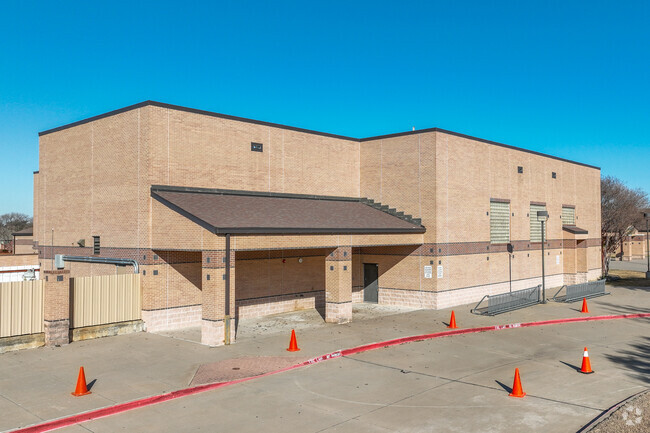 Hightower Elementary School, Plano TX Rankings & Reviews - Homes.com