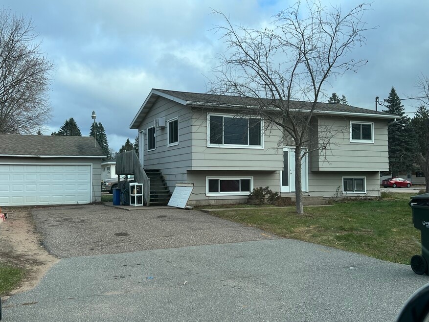 5415 Schmutzler St, Schofield, WI 54476 - photo 1