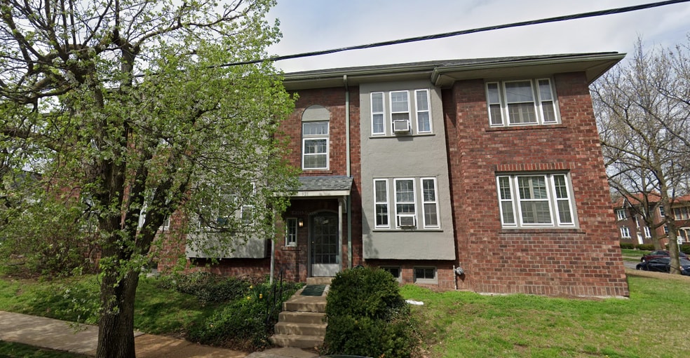 921 de Mun Ave unit 2N, Saint Louis, MO 63105 - photo 1