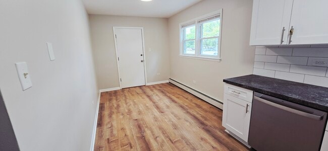 4848 W 83rd St, Burbank, IL 60459 - photo 5