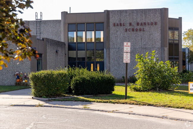 Earl H Hanson Elementary School