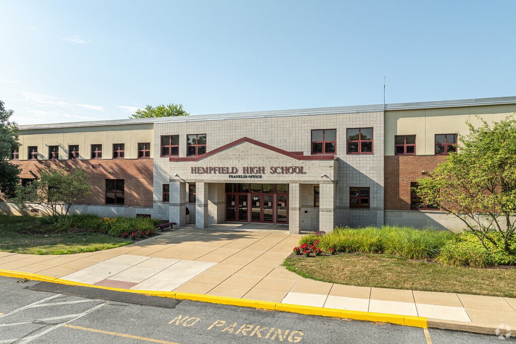 Hempfield Senior High School is a highly rated, public school located in Landisville, PA.