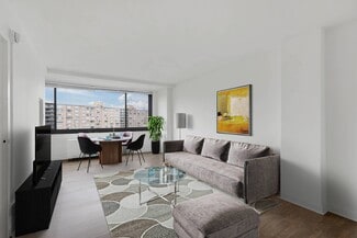 5021 Seminary Rd, Alexandria, VA 22311