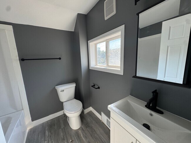 620 1st Ave, Silvis, IL 61282 - photo 6