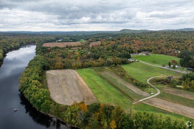 Many beautiful farms fill the countryside around Livermore.