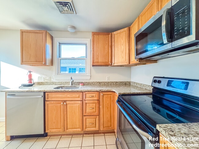 74 Dunboy St unit 2, Brighton, MA 02135 - photo 6