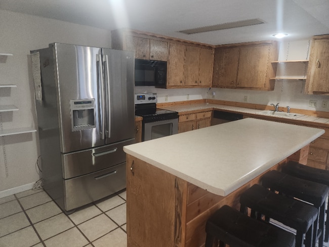 2908 W Bijou St, Colorado Springs, CO 80904 - photo 4