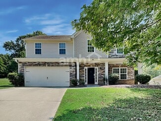 6260 Cove Creek Dr, Flowery Branch, GA 30542