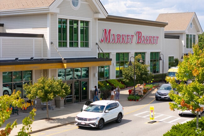 Residents can grab fresh ingredients at Market Basket, which is about 2 miles from Sagamore.