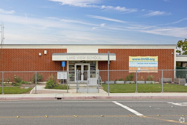 Lake View Elementary is part of the Ocean View School District in Huntington Beach.