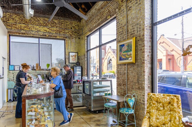 Banqet Patisserie serves freshly made daily pastries and coffee in Downtown Florence.