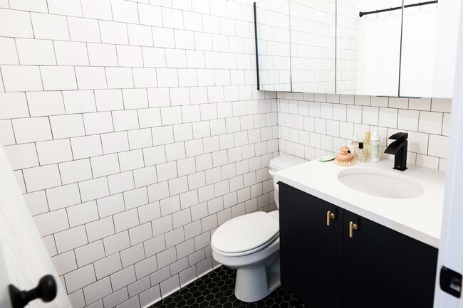 Flamingo, Oklahoma City, OK 73106 - photo 4