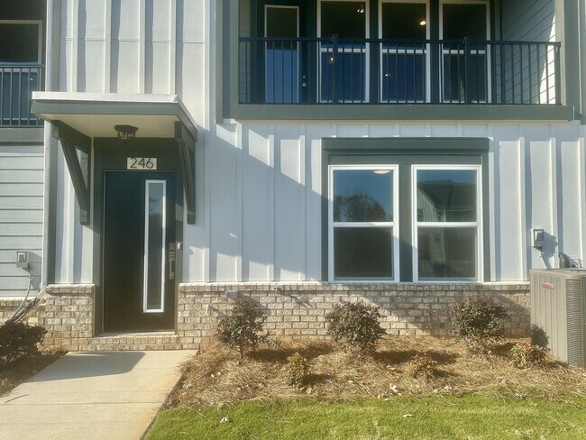 246 Ferebee Place unit 72, Charlotte, NC 28213 - photo 4