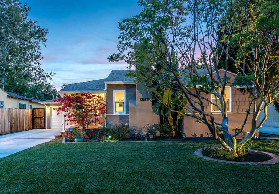 5865 Vesper Ave, Van Nuys, CA 91411 - photo 1