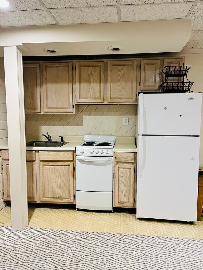 8 Deer Path unit 8 Deer Path, Shirley, NY 11967 - photo 5