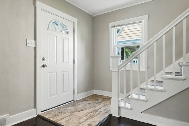 1721 Boundary St, Aliquippa, PA 15001 - photo 2