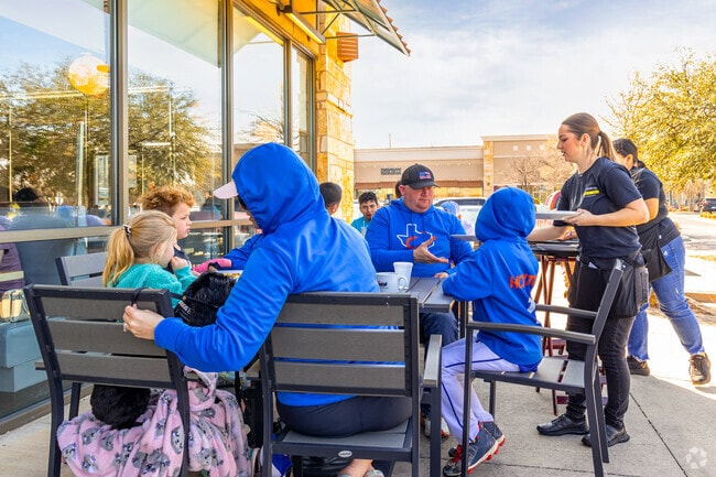 Families in Westlake love to have weekend brunch after their little league baseball games.