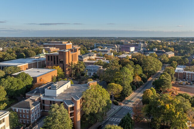 The university of Georgia campus can be found just outside of the Baxter neighborhood.