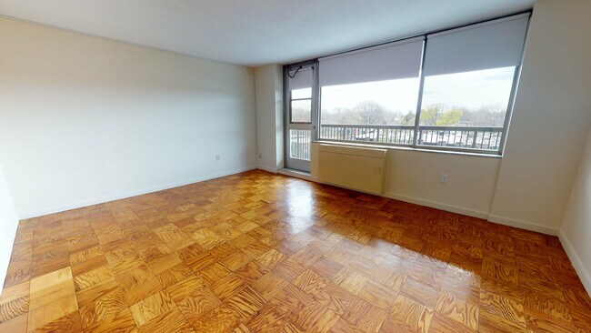 77 Monmouth St unit 618, Brookline, MA 02446 - photo 7