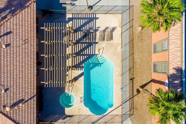 Saratoga Palms, Las Vegas, NV 89110 - photo 5