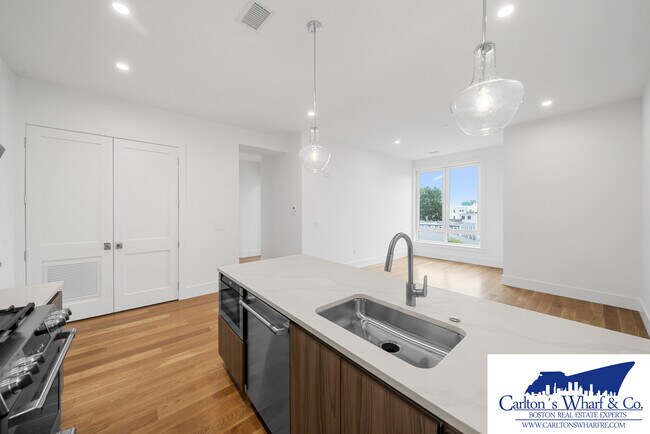 218 Old Colony Ave unit 505, Boston, MA 02127 - photo 2