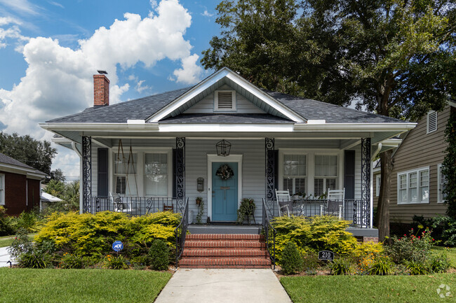 Southern cottages are sprinkled throughout Abercorn Heights-Lamara Heights.