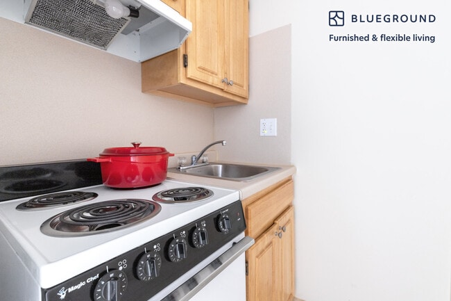 62 Boylston St unit FL3-ID240, Boston, MA 02116 - photo 5