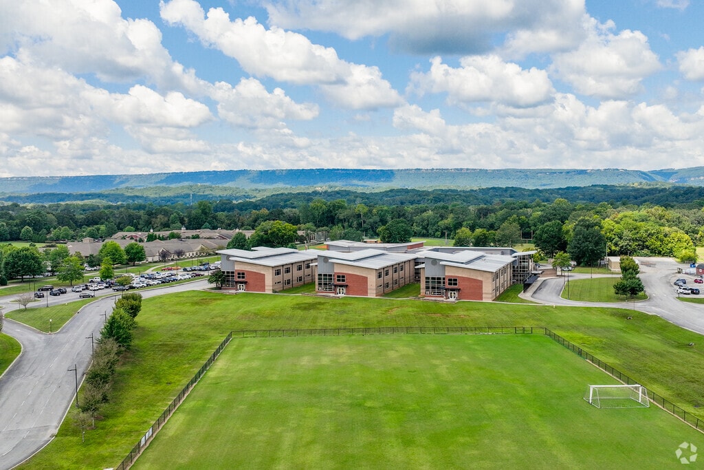 Hixson Middle School is nestled in the beautiful landscape of Hixson, TN.