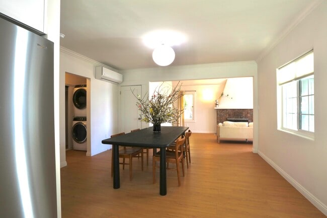 859 N Mansfield Ave unit 6900 Willoughby, Los Angeles, CA 90038 - photo 5