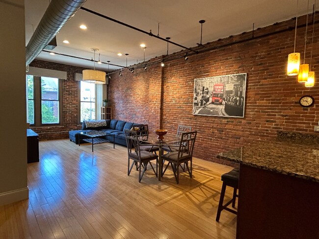 61 Market St unit 3A, Lowell, MA 01852 - photo 5