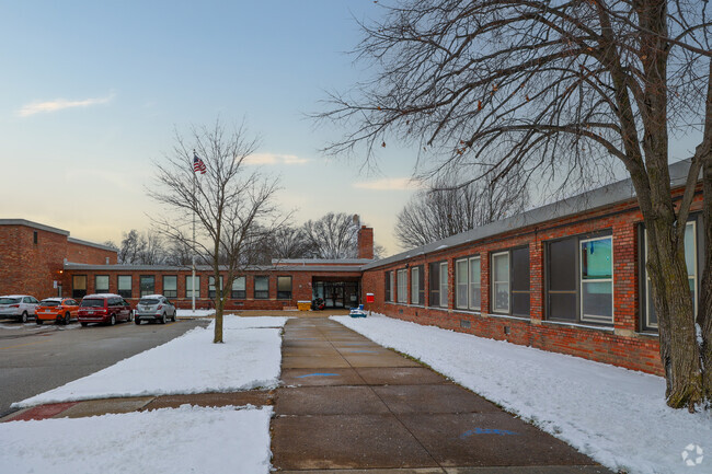 Ridge-Brook Elementary School, Parma
