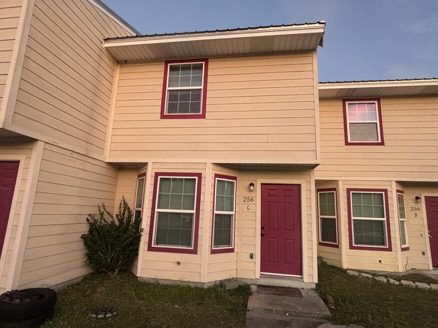 256 N Berthe Ave unit C, Panama City, FL 32404 - photo 1