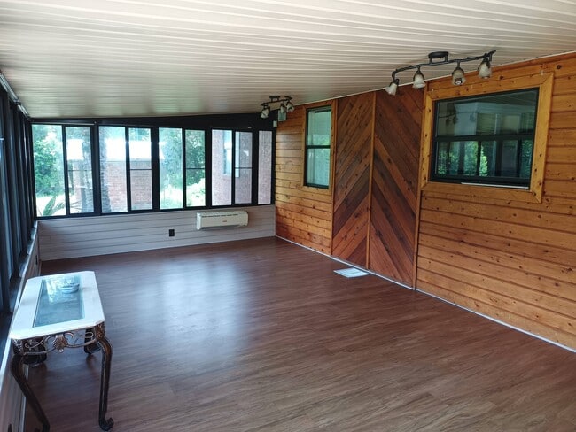 471 Logan Ave unit A, Orange Park, FL 32065 - photo 4