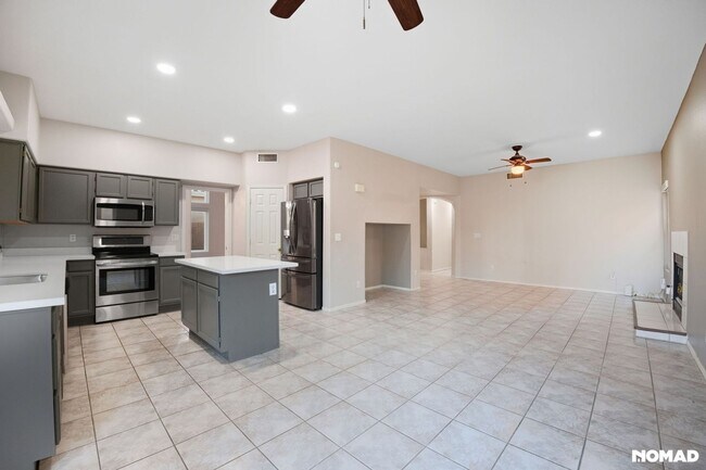 16626 S 15th St, Phoenix, AZ 85048 - photo 6