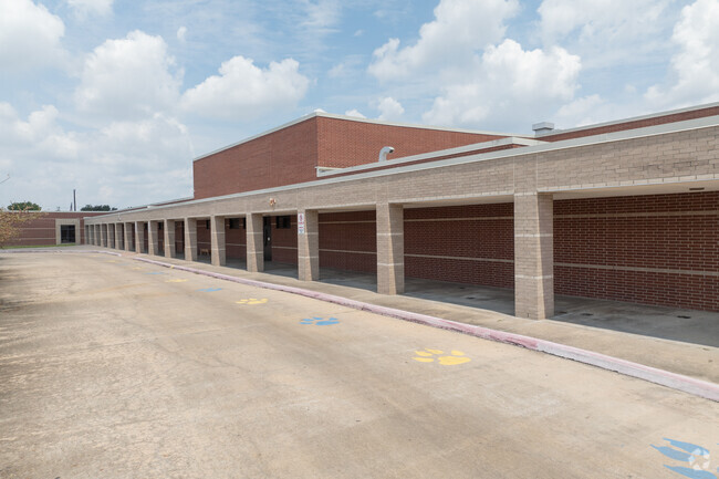 Youngblood Intermediate School, Houston TX Rankings & Reviews - Homes.com