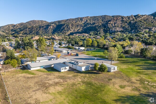 There are portable classrooms at Knolls Elementary School in Simi Valley, Ca.