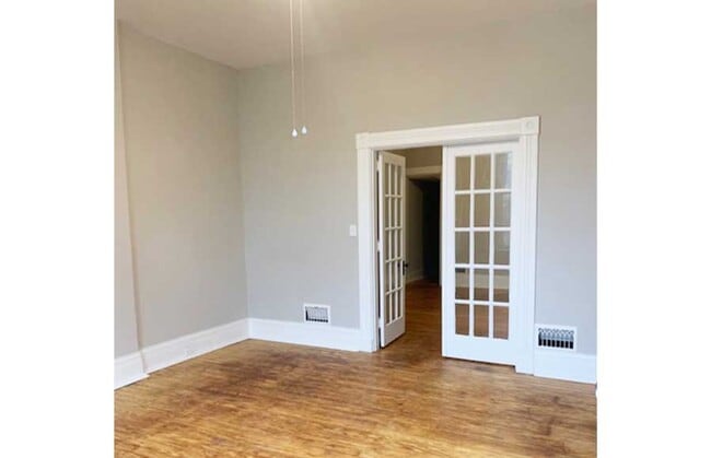 3210 Bishop St unit 3210-01, Cincinnati, OH 45220 - photo 7