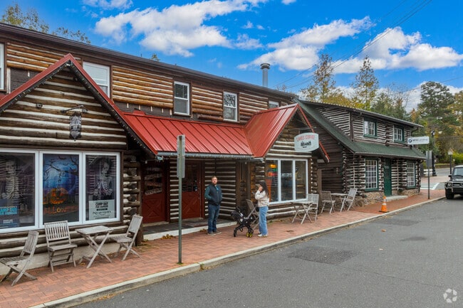 Medford Lakes residents don't have to leave the community to find great shopping and dining options, with many local businesses located right at the center of town around Trading Post Way.