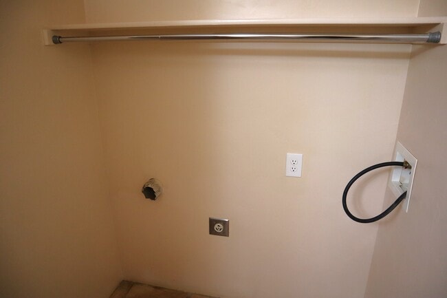 5816 S 1325 E, Ogden, UT 84405 - photo 7