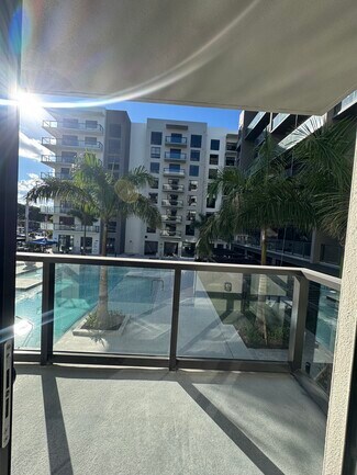 1655 NW 124th St Unit 522, North Miami, FL 33167