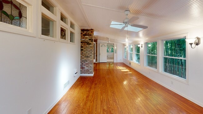 852 Hickory Dr SW, Marietta, GA 30064 - photo 2