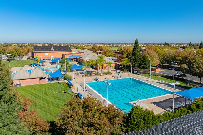 Laguna Community Park shares amenities with the Barbara Morse Wackford Community & Aquatic Complex.
