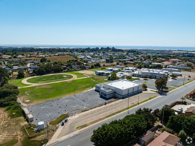 Students can take advantage of numerous sports opportunities at Mesa Middle School .