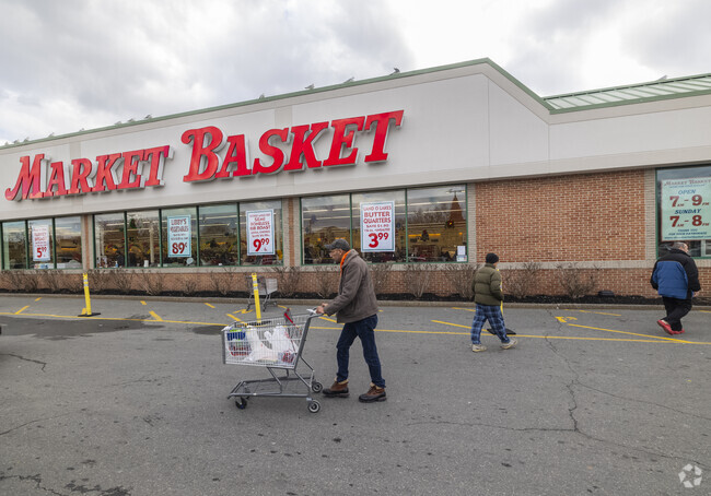 Market Basket near North Common is the go-to spot for fresh groceries and everyday essentials in a central location.