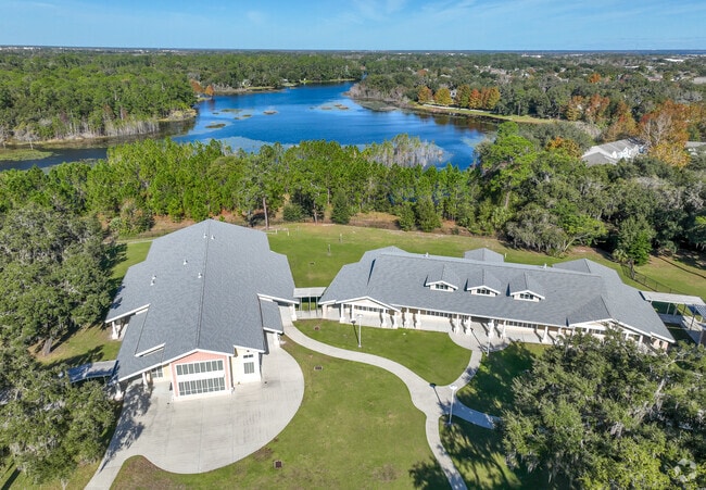Endeavor School has beautiful campus near Bel-Aire Lake in Lake Mary, FL.