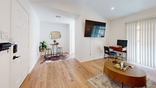 6903 Deatonhill Dr unit 23, Austin, TX 78745 - photo 2