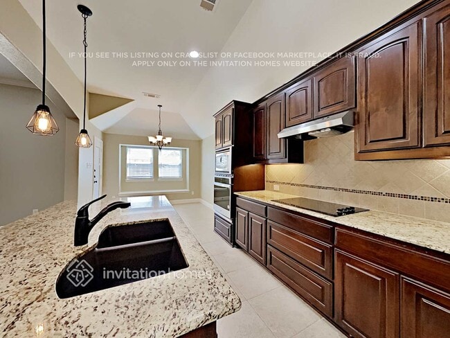 1639 St Croix St, Burleson, TX 76028 - photo 7